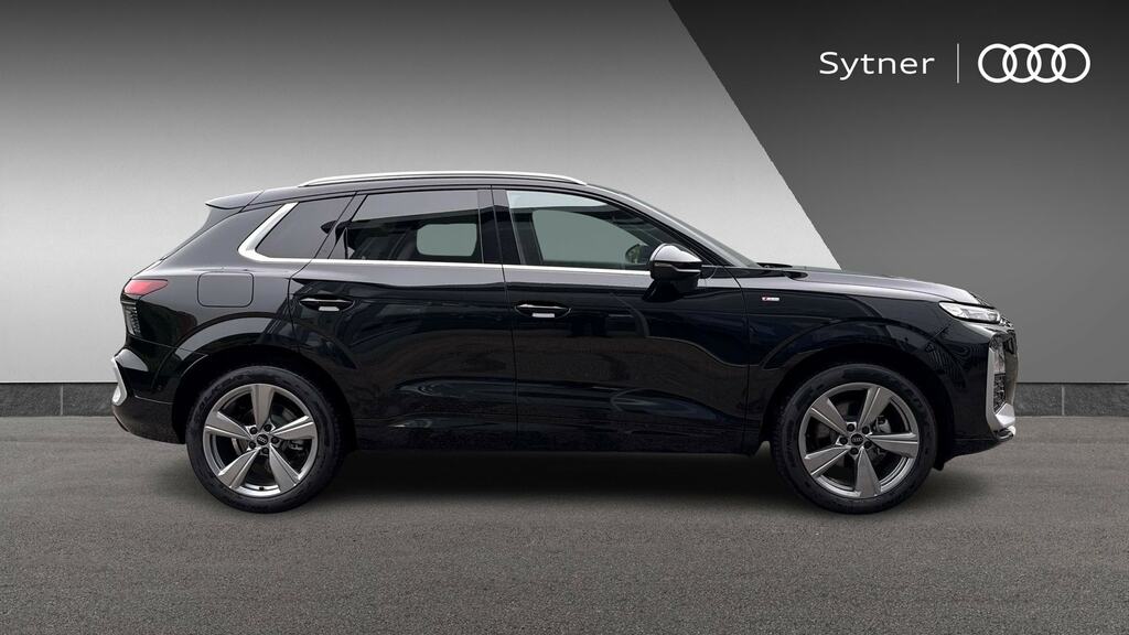 Audi Q3 1.5 Tfsi S Line S Tronic Soundvision Pack YH26LKP Black #4