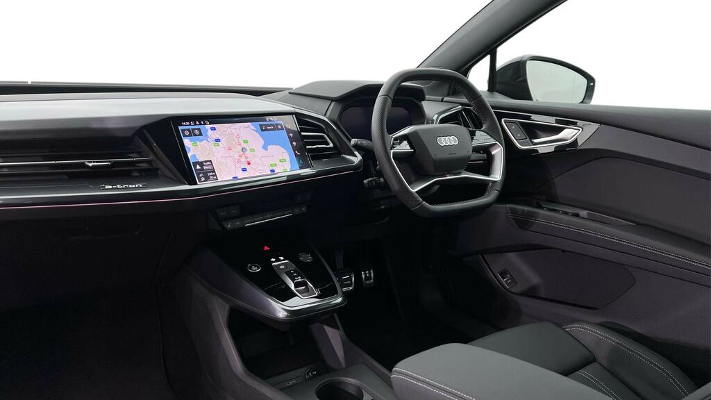 Audi Q4 E Tron 210Kw 45 82Kwh Black Edition FJ26YZT Grey #2