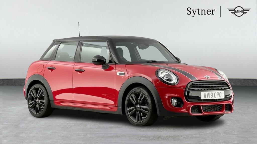 Mini Hatch 1.5 Cooper Sport II Comfortnav Pack Red