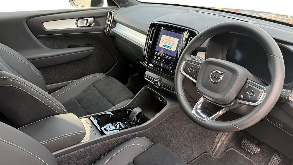 Volvo XC40 2.0 B4p Plus Dark WF75CJZ Silver #5