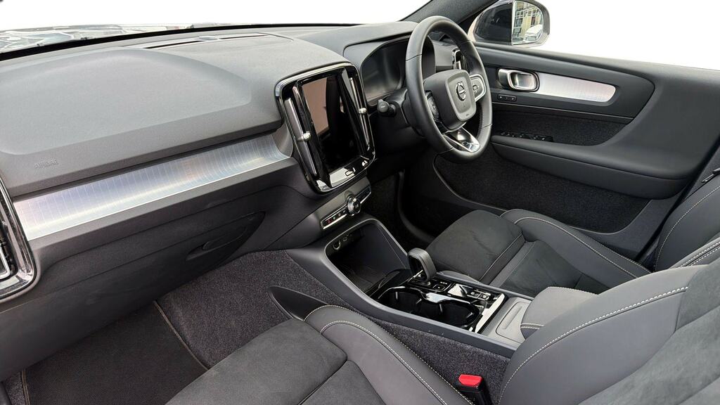 Volvo XC40 2.0 B4p Plus Dark WF75CJZ Silver #4