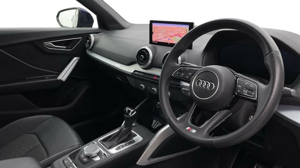 Audi Q2 35 Tfsi S Line S Tronic GF21KGP Blue #6