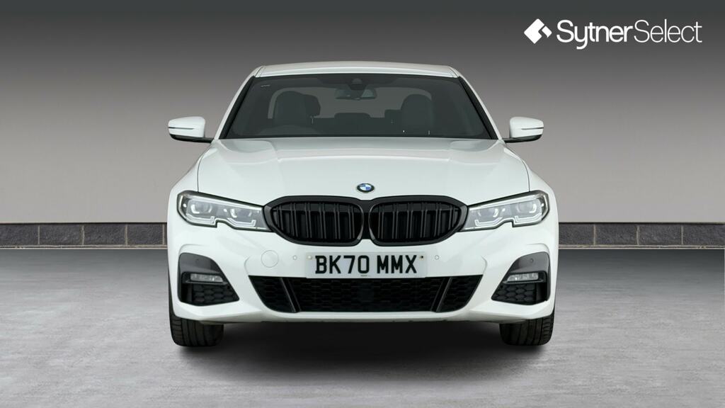 BMW 3 Series 330E M Sport BK70MMX White #4