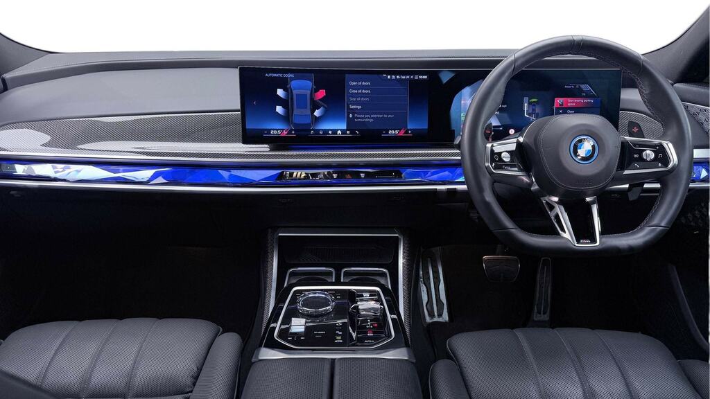 BMW 7 Series M760e Xdrive Ultimate Pack Black #4