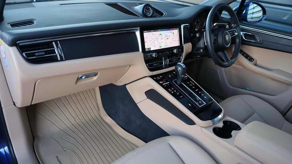Porsche Macan 5dr Pdk SL72UMO Blue #3
