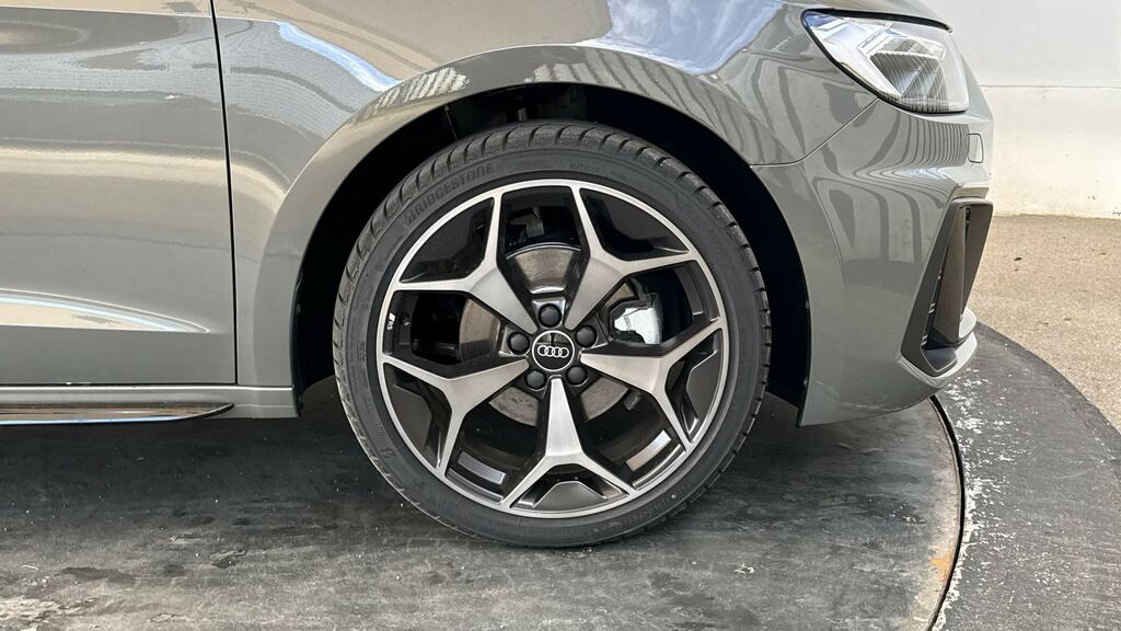 Audi A1 35 Tfsi Black Edition S Tronic YK26HFJ Grey #5