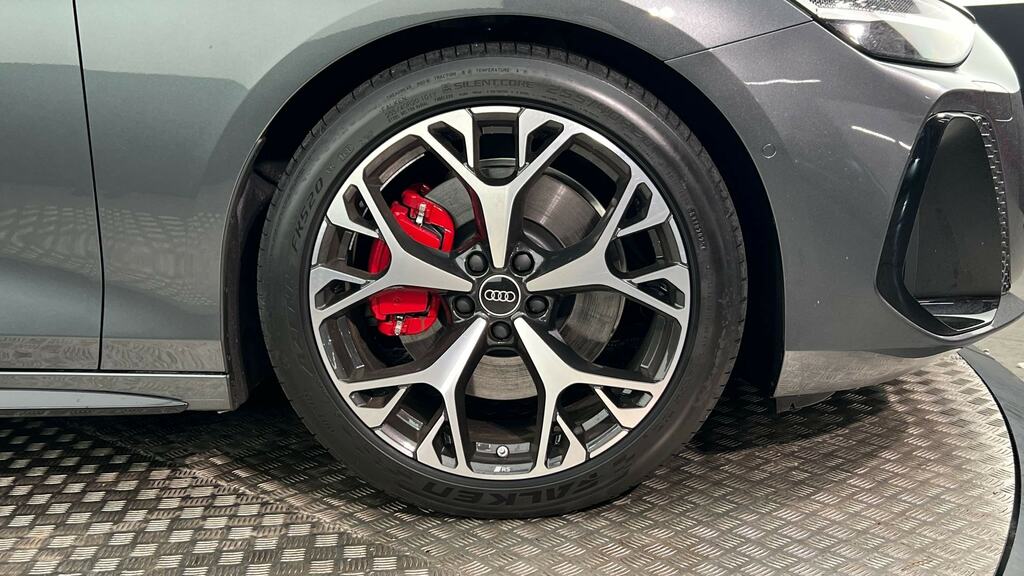 Audi A6 Avant 2.0 E-hybrid Quattro 299 Edition 1 S Tronic FN26APZ Grey #5