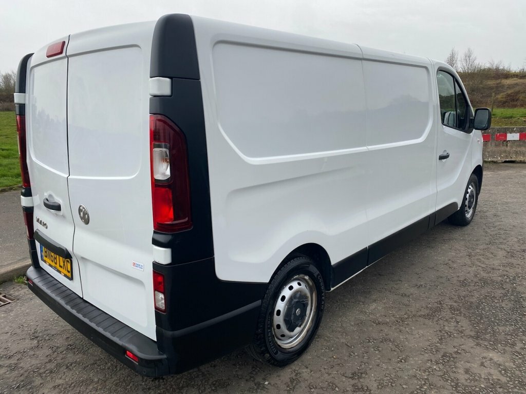 Vauxhall Vivaro 1.6L Null White #3