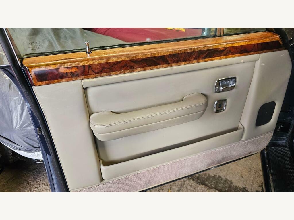 Rolls-Royce Silver Spirit Unspecified White #51