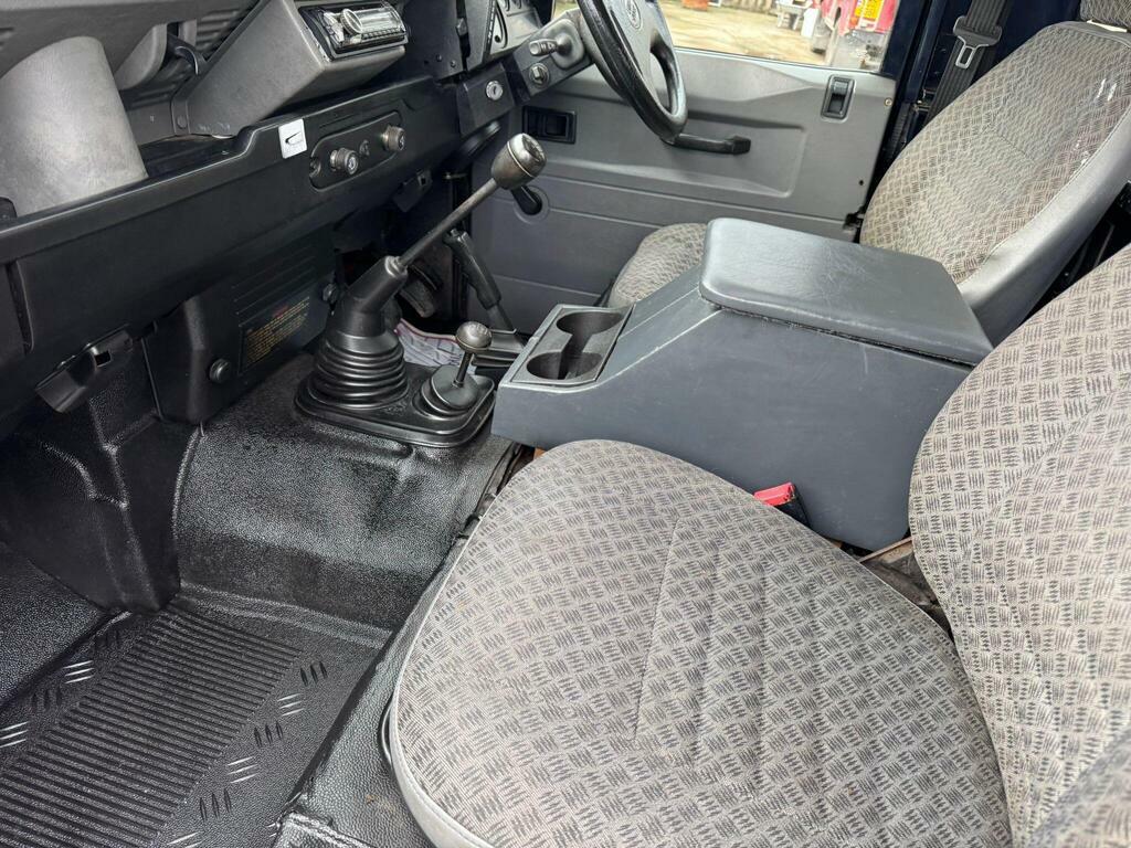 Land Rover Defender 90 90 Hard-top Td5 120 Green #44