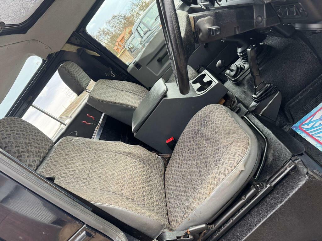 Land Rover Defender 90 90 Hard-top Td5 120 Green #21