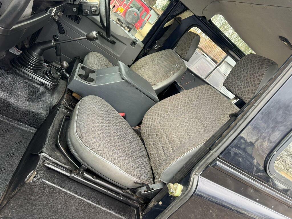 Land Rover Defender 90 90 Hard-top Td5 120 Green #27
