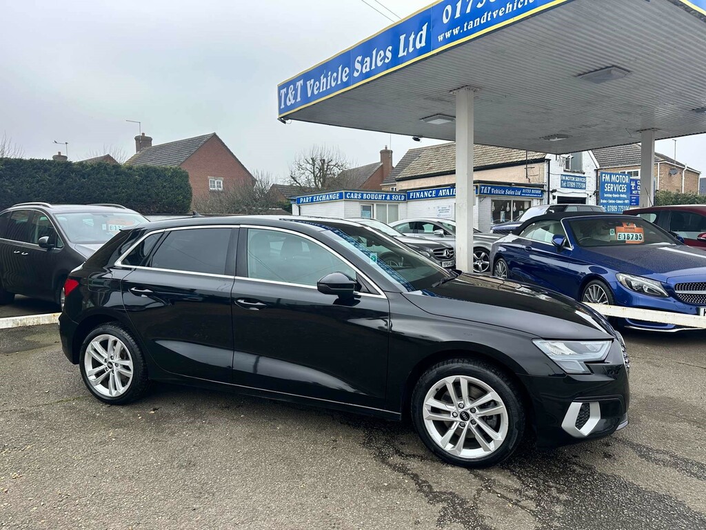 Audi A3 Sportback 40 Tfsi E Sport FL71VVJ Black #4
