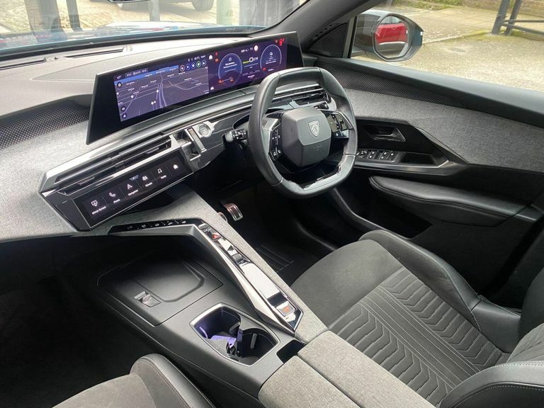 Peugeot 3008 73Kwh Gt LD74XLL Blue #2