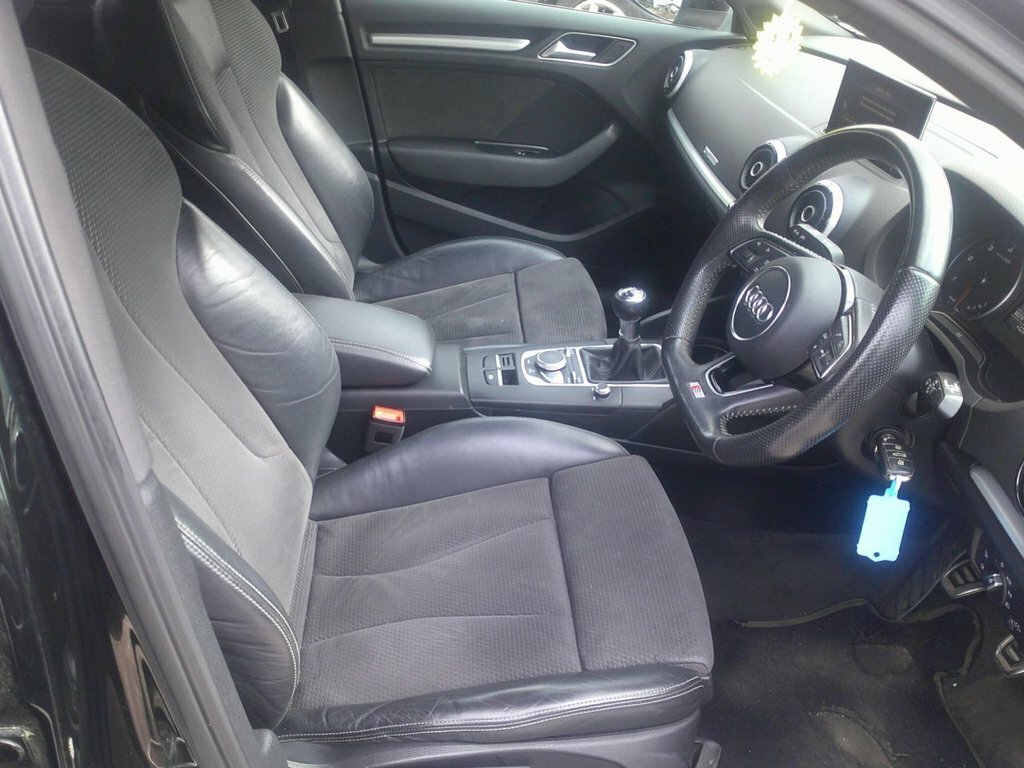 Audi A3 1.6L S Line RO17UKL Black #6