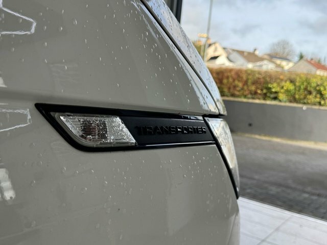 Volkswagen Transporter 2024 2.0 Tdi T28 Highline Panel Van Dsg YG24MKY White #6