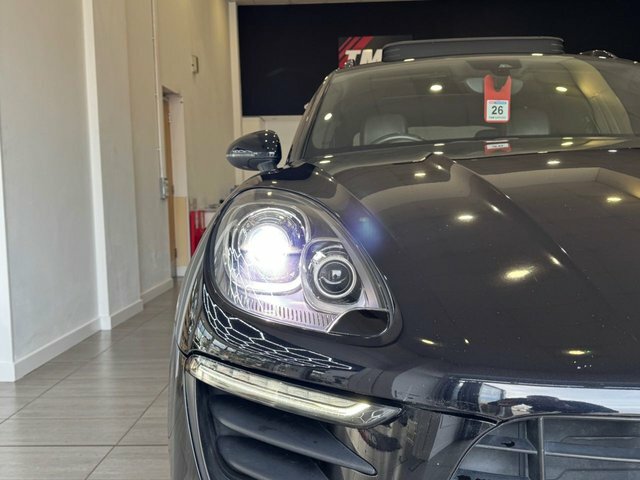 Porsche Macan 2014 3.0 Td V6 S Suv Pdk 4Wd Euro 6 S YE64RYG Black #5