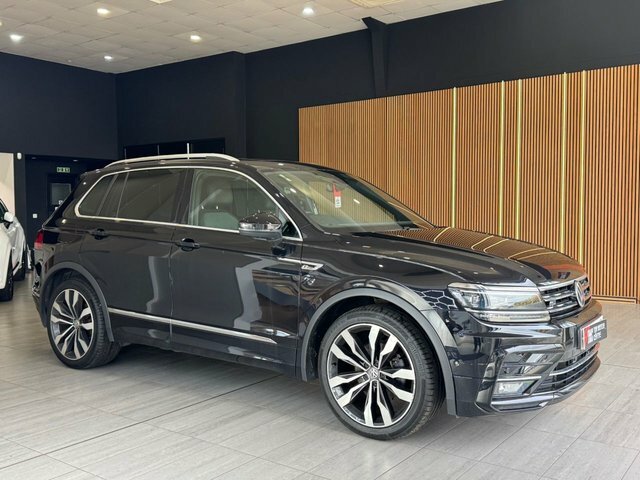 Volkswagen Tiguan 2020 2.0 Tdi R-line Tech Suv Dsg Euro 6 PL69LZD Black #2
