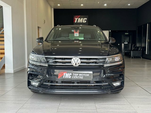 Volkswagen Tiguan 2020 2.0 Tdi R-line Tech Suv Dsg Euro 6 PL69LZD Black #3