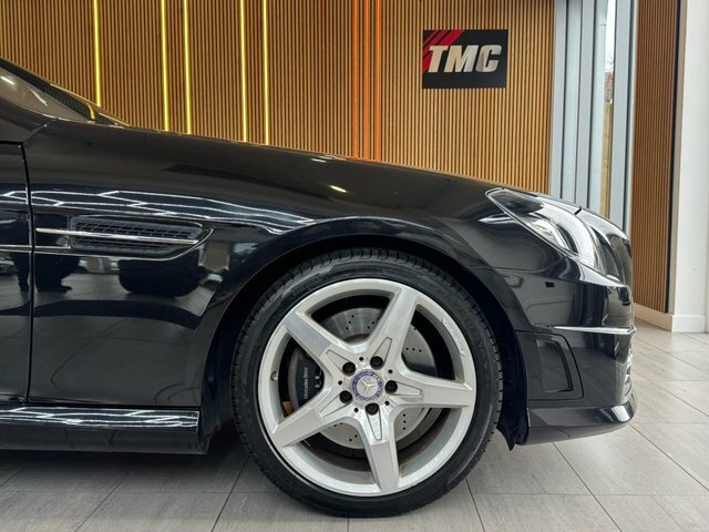 Mercedes-Benz SLK 2014 1.8 Slk200 Amg Sport Convertible G Black #6