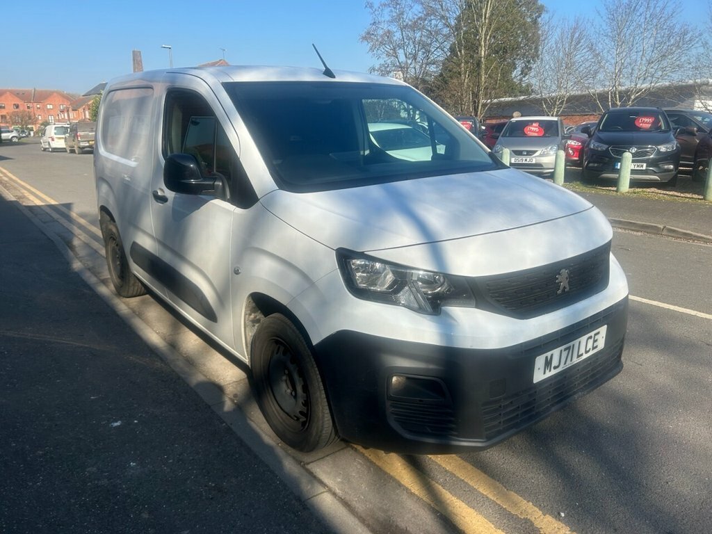 Peugeot Partner 1.5L Professional Premium White