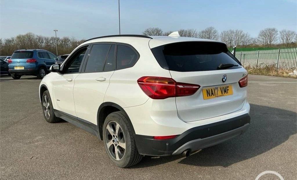 BMW X1 2L Se NA17VMF White #3