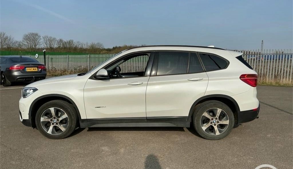 BMW X1 2L Se NA17VMF White #2