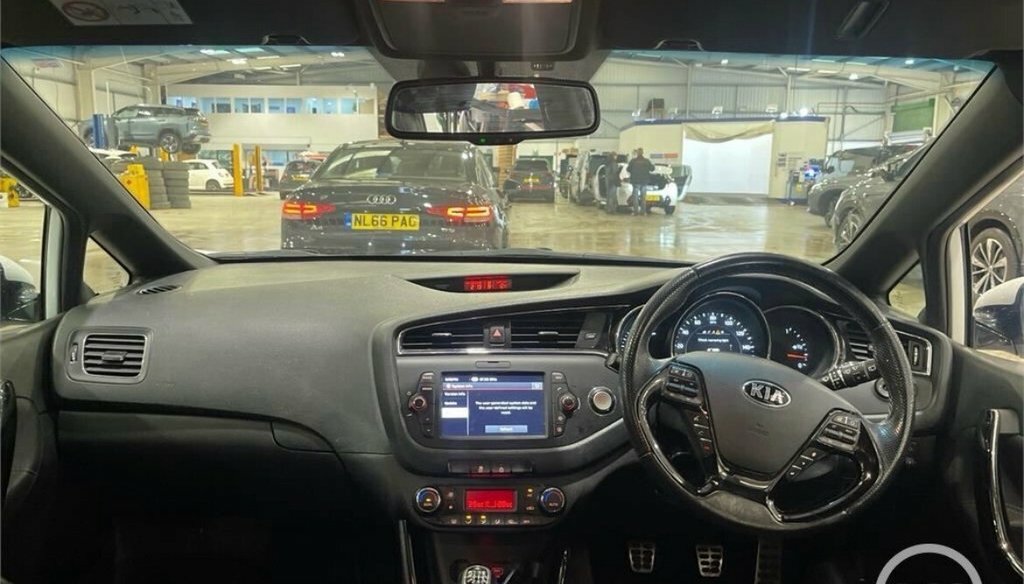 Kia Ceed 1L Gt-line LG67BLJ White #3