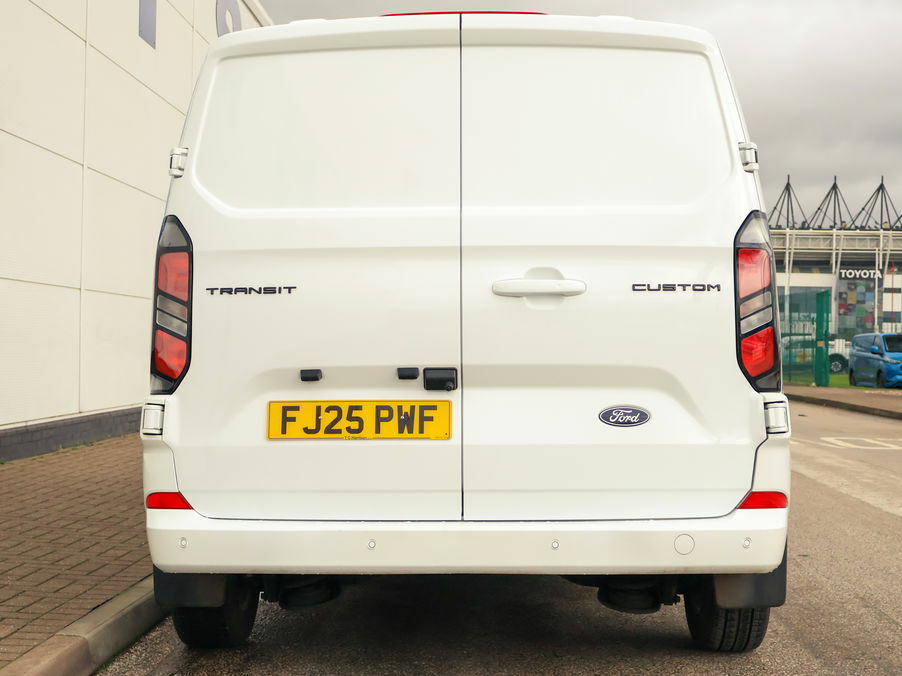 Ford Transit Custom 2.0 Ecoblue 136Ps H1 Van Limited FJ25PWF White #5