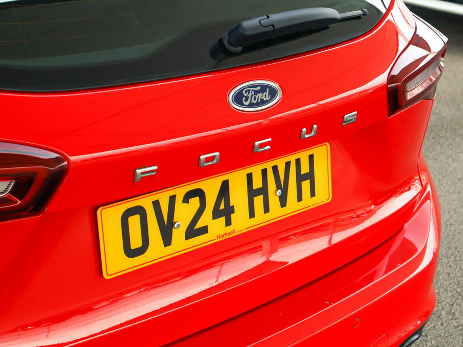 Ford Focus 1.0 Ecoboost Hybrid Mhev 155 Titanium Red #6