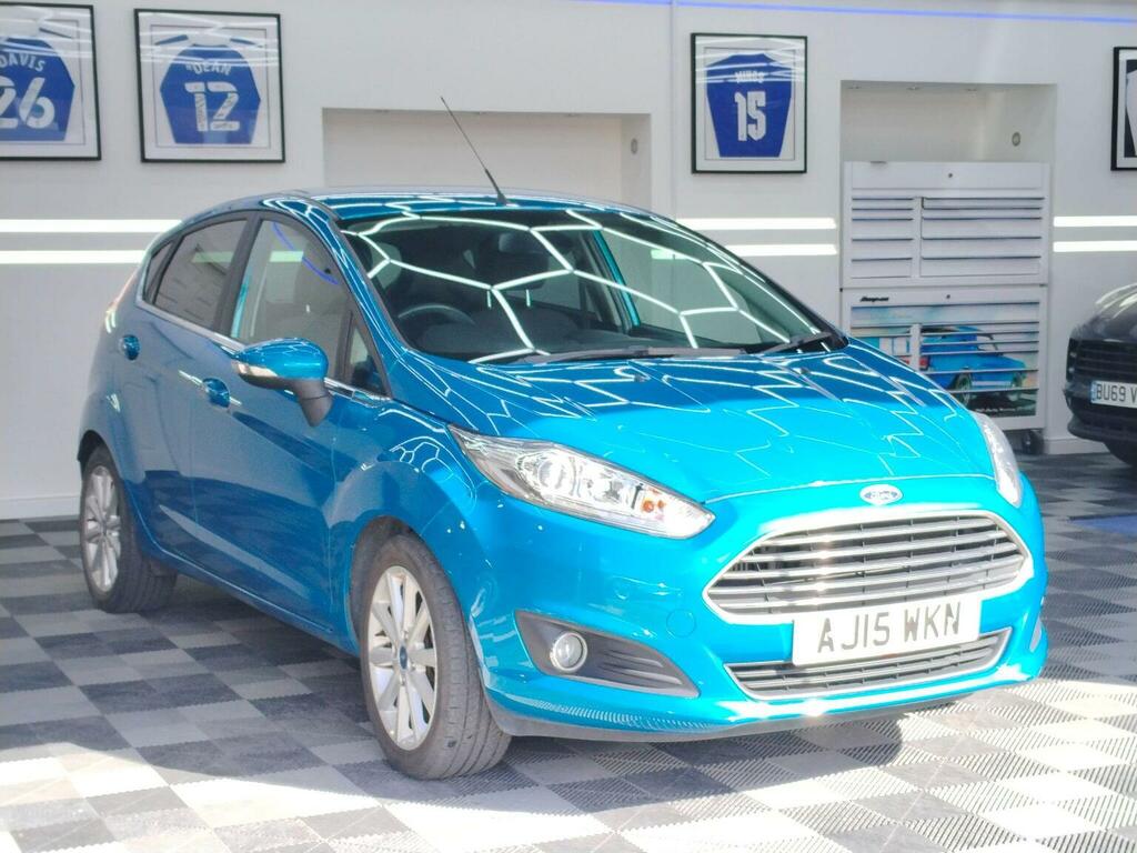 Ford Fiesta Hatchback 1.0T Ecoboost Titanium Euro 6 Ss Blue