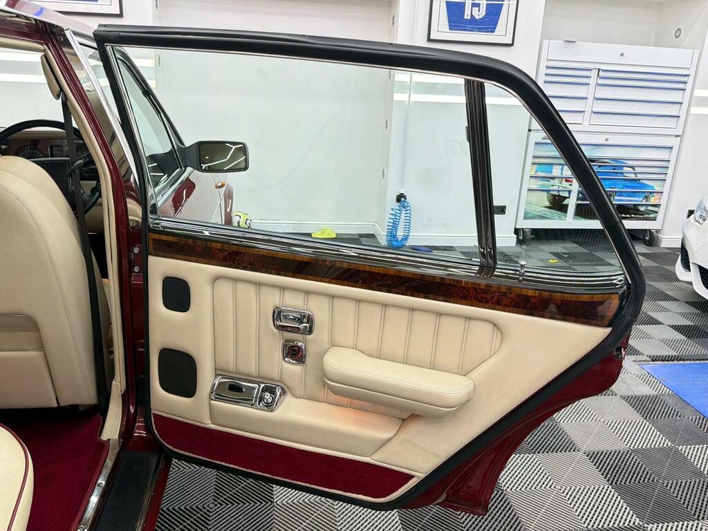 Bentley Turbo R Fuel Injection Blue #18