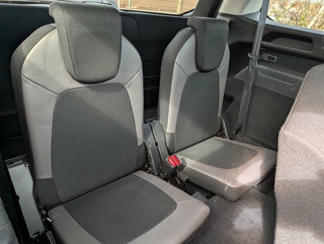 Citroen Grand C4 Picasso Bluehdi Flair Mpv Red #4