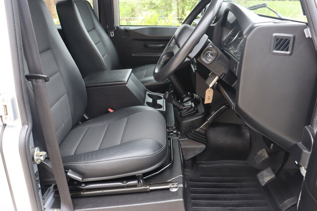 Land Rover Defender 110 110 2.2 Tdci Xs Utility Wagon AU14USM #5