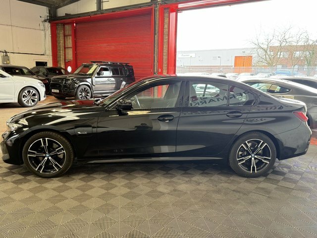 BMW 3 Series Automatic HN72VZU Black #3