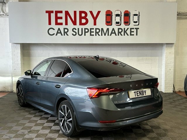 Skoda Octavia Automatic YY21XCH Grey #6