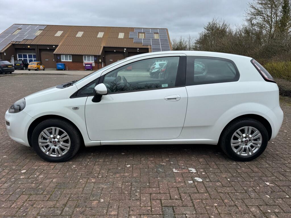 Fiat Punto 1.2 Easy Euro 5  White #4