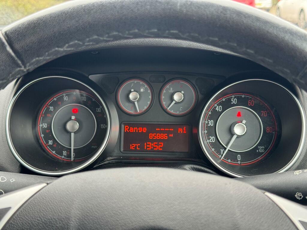 Fiat Punto 1.2 Easy Euro 5  White #6
