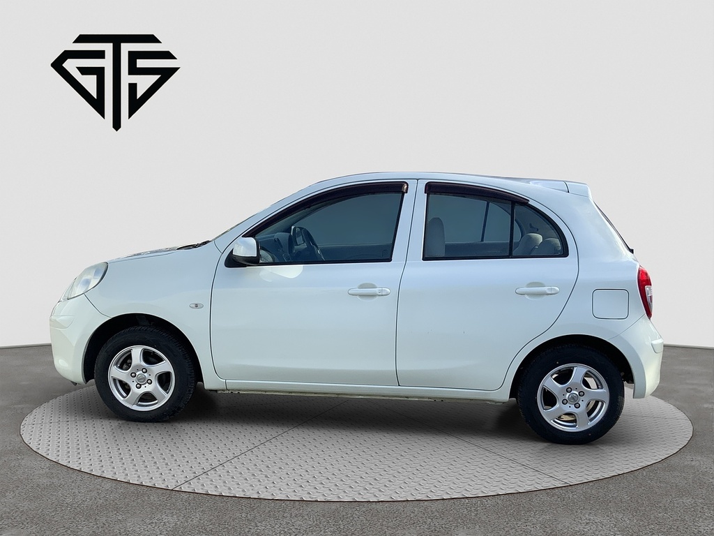 Nissan Micra Visia White #6