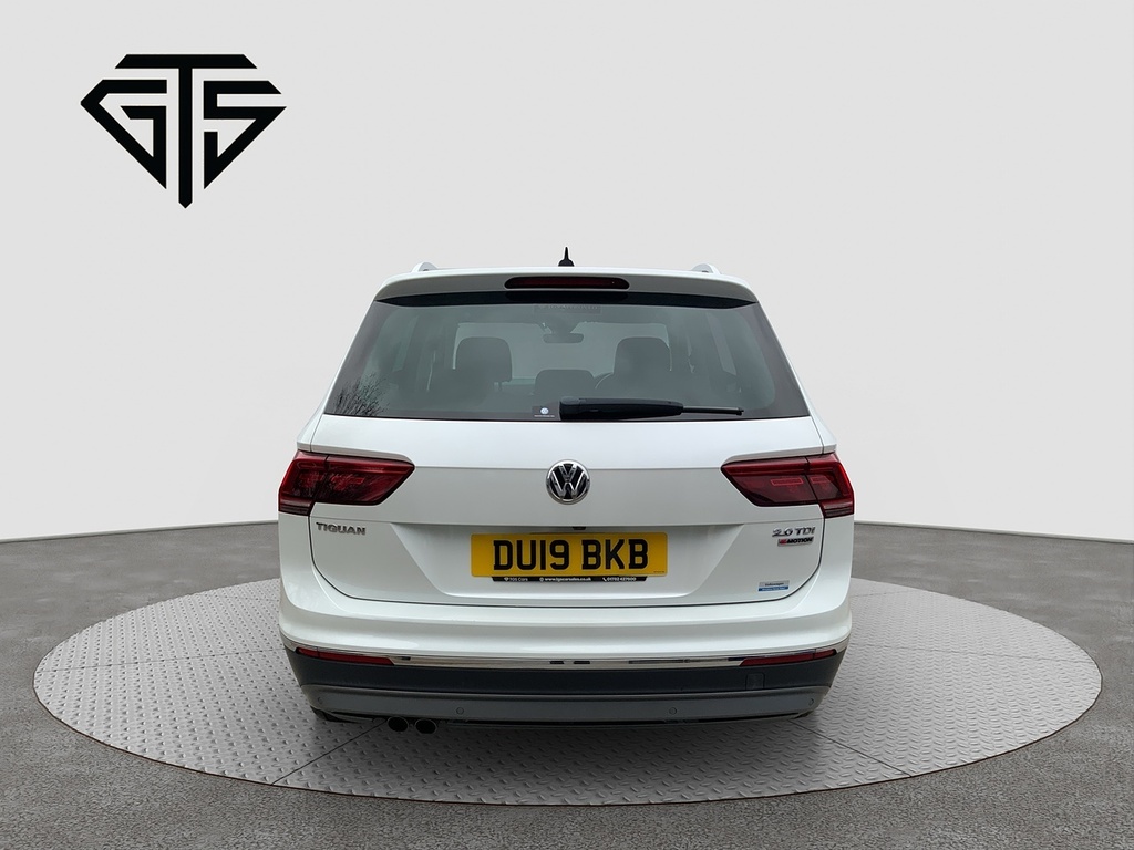 Volkswagen Tiguan Tdi 4Motion Highline DU19BKB White #4