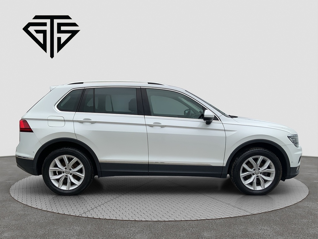 Volkswagen Tiguan Tdi 4Motion Highline DU19BKB White #2