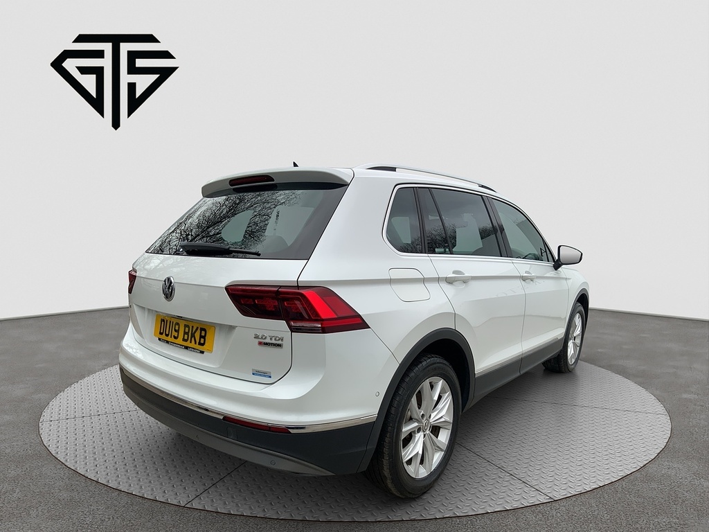 Volkswagen Tiguan Tdi 4Motion Highline DU19BKB White #3
