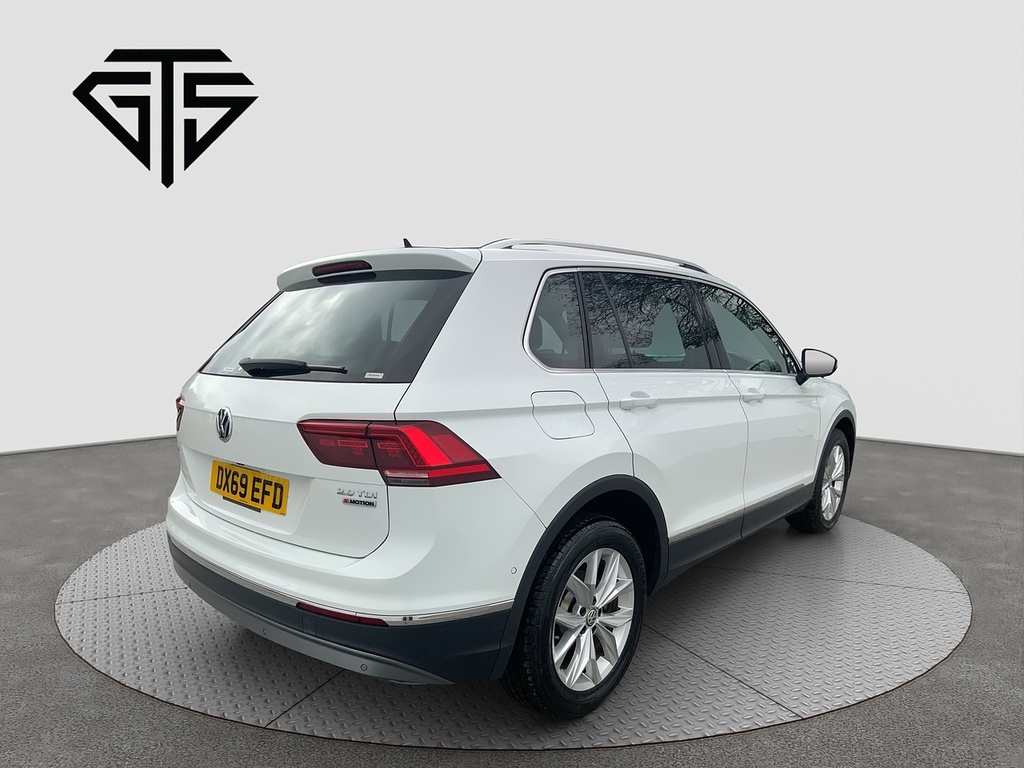 Volkswagen Tiguan Tdi 4Motion Highline 4Wd DX69EFD White #3