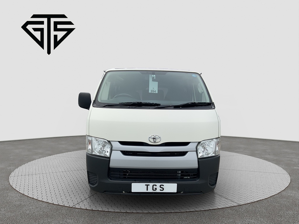 Toyota HiAce Minibus Black #8