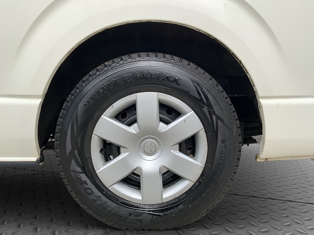 Toyota HiAce Minibus Black #24