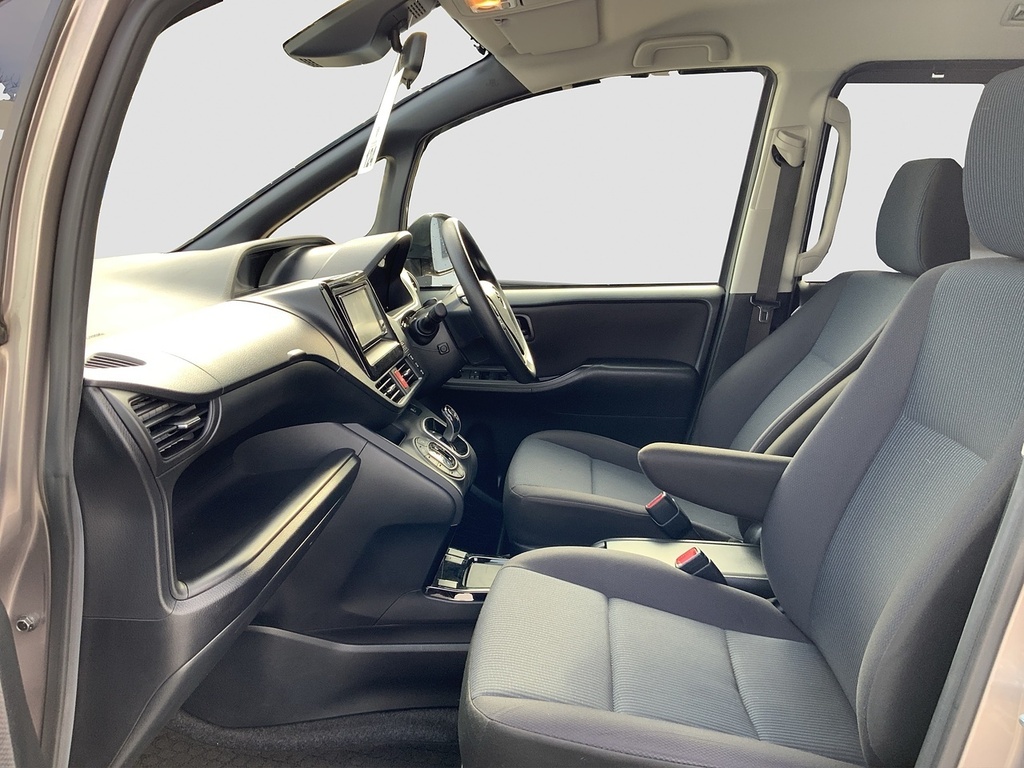 Toyota Noah Mpv Black #13