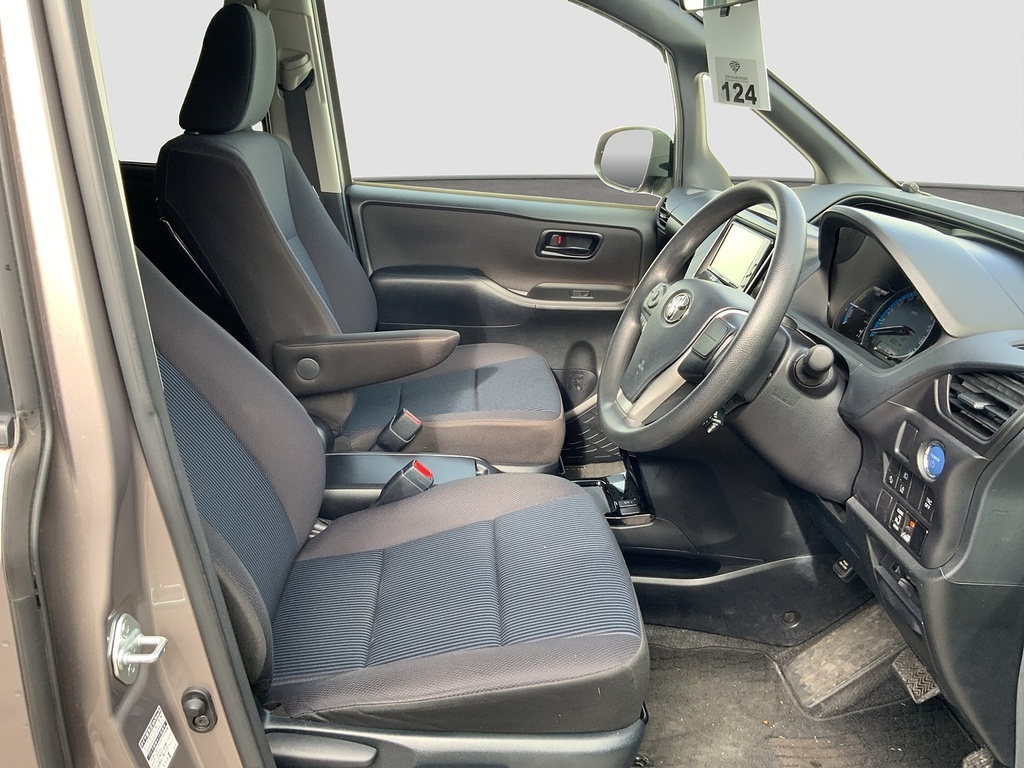 Toyota Noah Mpv Black #11