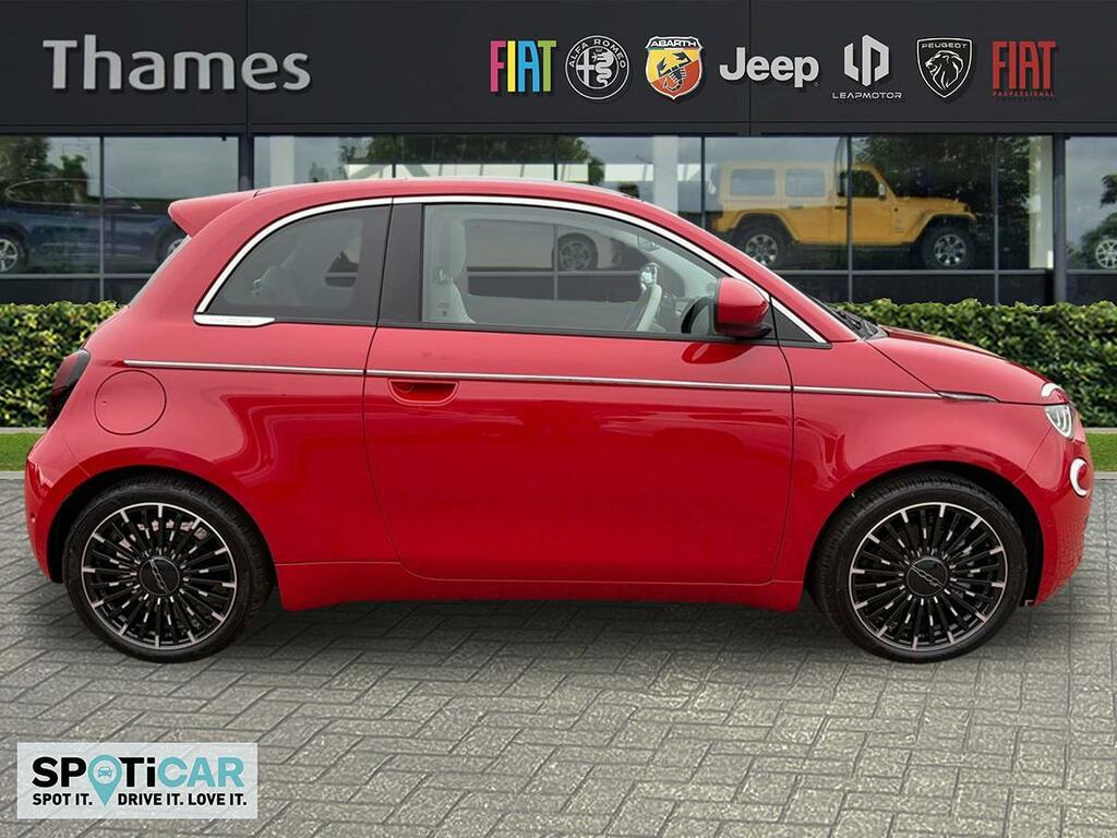 Fiat 500E 42Kwh La Prima Hatchback 118 Ps RX75HCJ Red #2