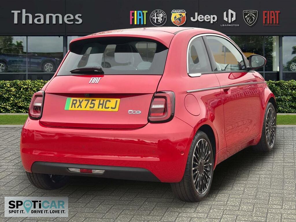 Fiat 500E 42Kwh La Prima Hatchback 118 Ps RX75HCJ Red #3