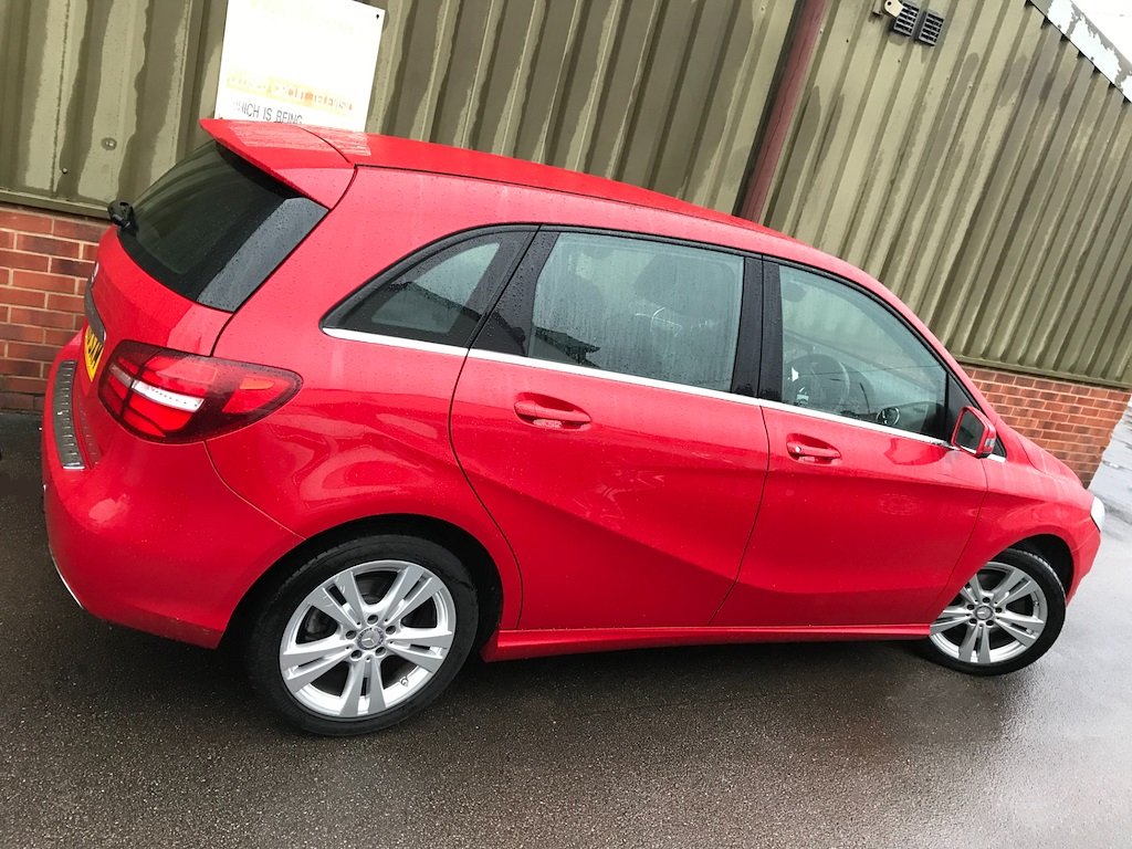 Mercedes-Benz B Class 1.6 B200 Exclusive Edition Mpv E WX18SXM Red #2